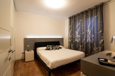 Camera da Letto in stile contemporaneo di 20 di Rachele Biancalani Studio