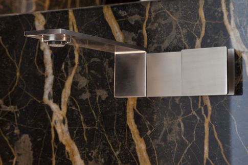 Bagno di Servizio in stile minimal di 2 di Ciliegio Esterno