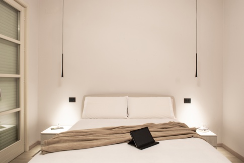Camera da Letto in stile moderno di 18 di Chiara Colucci Interior Designer