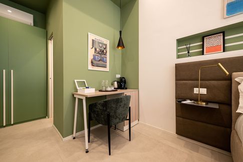 Camera da Letto in stile moderno di 24 di Serena Maiorano Architetto