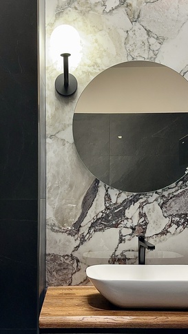 Open Space in stile glamour di 140 di SEGNI STUDIO Open Space in stile glamour di 140 di SEGNI STUDIO