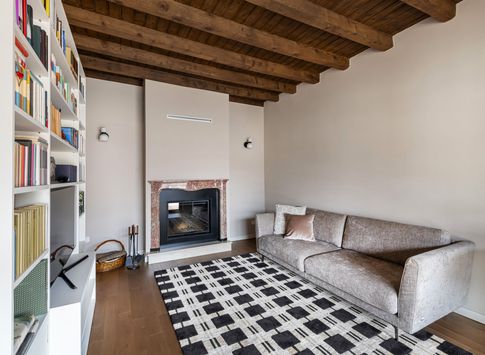 Soggiorno in stile retrò di 20 di Giulia Dagheti Architetto Soggiorno in stile retrò di 20 di Giulia Dagheti Architetto