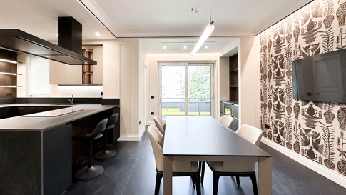 Cucina in stile eclettico di 35 di Studio Gaetano Riccardelli