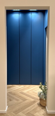 Ingresso in stile contemporaneo di 4 di Ester Barboni architetto Ingresso in stile contemporaneo di 4 di Ester Barboni architetto