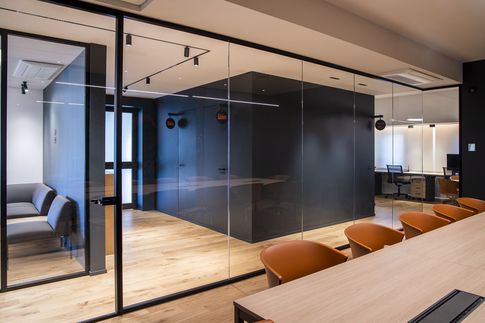 Studio in stile industriale di 160 di Pamela Camposano Ingegnere Architetto Studio in stile industriale di 160 di Pamela Camposano Ingegnere Architetto