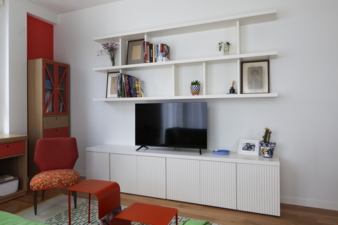 Soggiorno in stile contemporaneo di 25 di Elena Russo Interiors