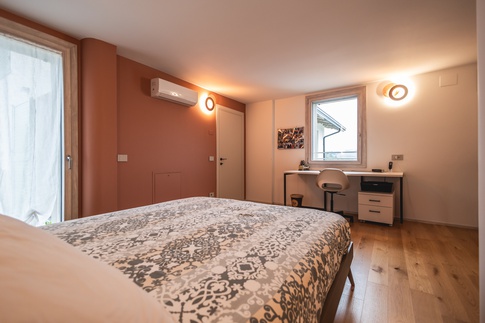 Camera da Letto in stile moderno di 23 di Architetto Zavagnini Daniele