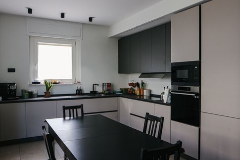 Open Space in stile moderno di 40 di Studio LABventinove