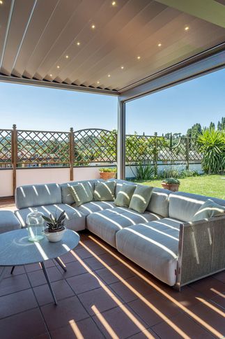 Terrazza in stile contemporaneo di 120 di ZPSTUDIO