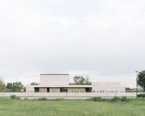 Facciata in stile minimal di null di Didonè Comacchio Architects