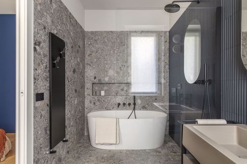 Bagno in stile contemporaneo di 6 di Lascia la Scia