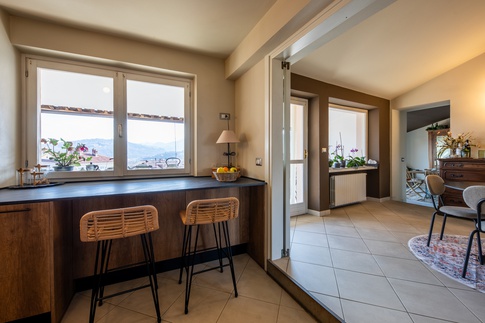 Cucina in stile eclettico di 10 di Valeria Home Interior