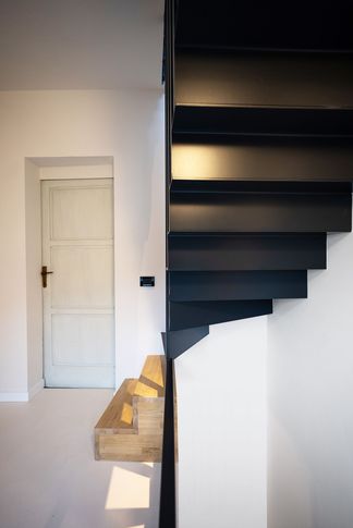 Scale in stile moderno di 6 di STUDIO AEDES STP SRL