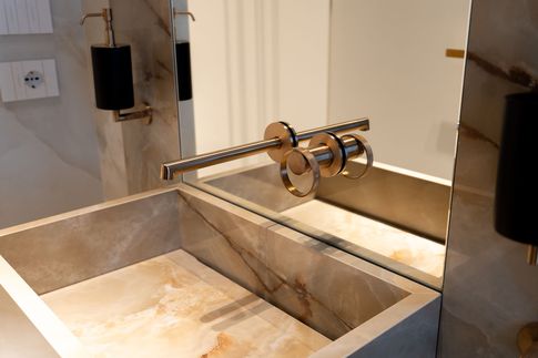 Bagno in stile contemporaneo di 10 di Salvatore Sito Interior Designer