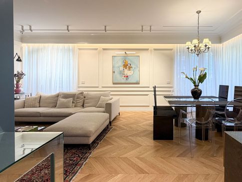 Sala da Pranzo in stile contemporaneo di 35 di Studio Gaetano Riccardelli