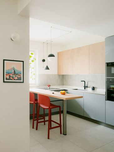 Open Space in stile moderno di 32 di spazioUVA