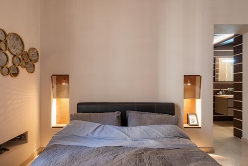 Camera da Letto in stile contemporaneo di 25 di Equus Architects Camera da Letto in stile contemporaneo di 25 di Equus Architects