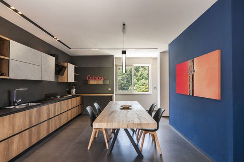 Open Space in stile moderno di 50 di Pucciarelli Architetti