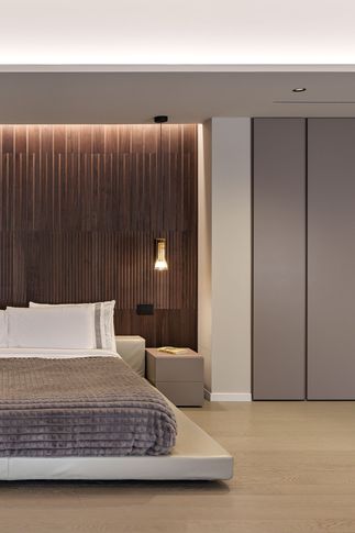 Camera da Letto in stile contemporaneo di 54 di Ciquadro Architetti