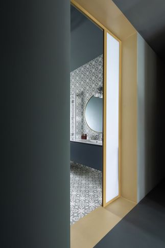 Bagno in stile minimal di 5 di MGK | Mohamed Keilani Studio Bagno in stile minimal di 5 di MGK | Mohamed Keilani Studio