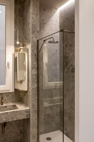 Bagno in stile contemporaneo di 4 di ZPSTUDIO Bagno in stile contemporaneo di 4 di ZPSTUDIO