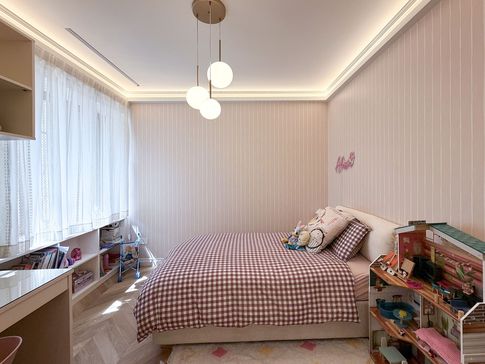 Cameretta Bambini in stile contemporaneo di 14 di Studio Gaetano Riccardelli