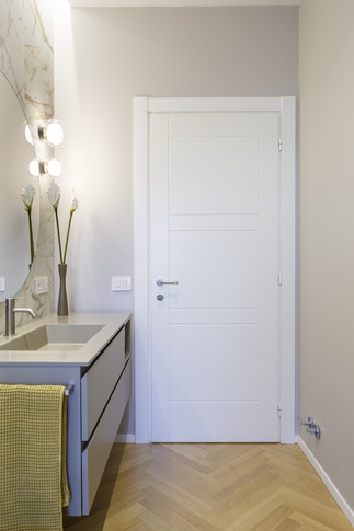 Bagno in stile contemporaneo di 6 di Valentina Varricchio Architetto Bagno in stile contemporaneo di 6 di Valentina Varricchio Architetto