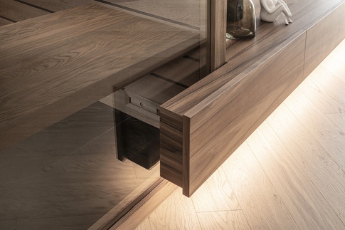 Open Space in stile contemporaneo di 56 di Francesco Cardano Interior Designer