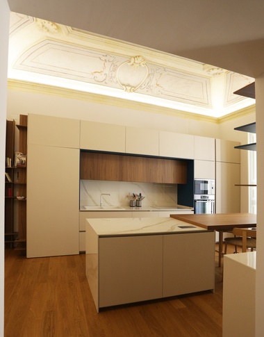 Cucina in stile contemporaneo di 22 di Carla Gatto Architetto