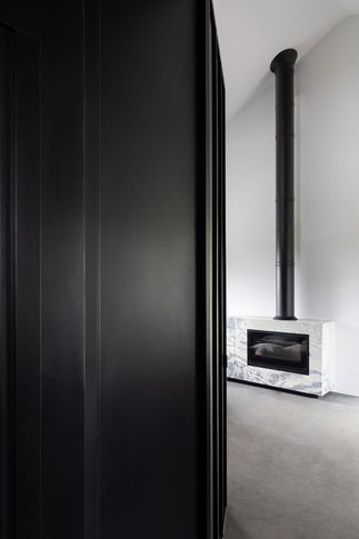 Open Space in stile minimal di 25 di MGK | Mohamed Keilani Studio