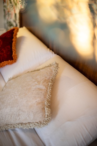 Camera da Letto in stile eclettico di 12 di Valeria Home Interior