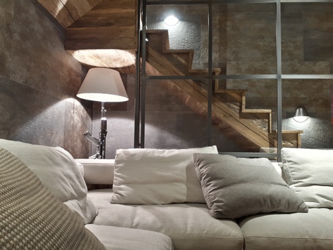 Soggiorno in stile moderno di 40 di Elena Vigano' Architetto