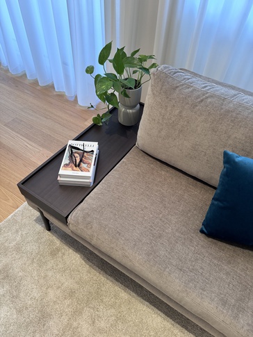 Open Space in stile contemporaneo di 48 di Rosaura D’Alessandro Open Space in stile contemporaneo di 48 di Rosaura D’Alessandro