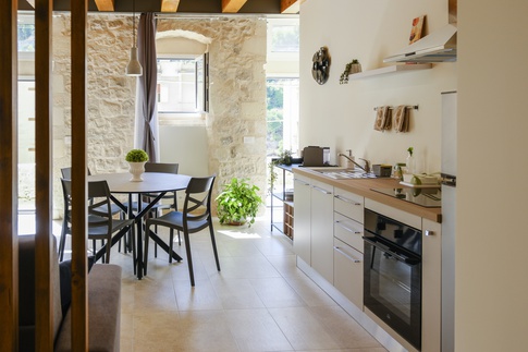 Open Space in stile rustico di 28 di ValentinaZoccoArchitetto