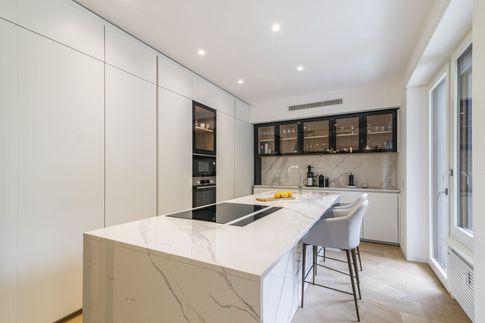 Cucina in stile contemporaneo di 18 di Claudia Cerrelli Design