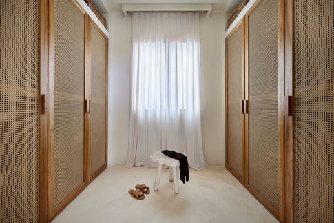 Camera da Letto in stile tropicale di 34 di Riccardo Rubelli Architetto