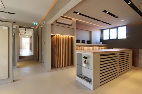 Open Space in stile minimal di 950 di JFD Juri Favilli Design Open Space in stile minimal di 950 di JFD Juri Favilli Design