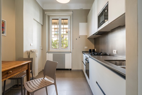 Cucina in stile contemporaneo di 9 di As architettura
