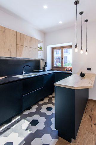 Cucina in stile industriale di 20 di Pucciarelli Architetti