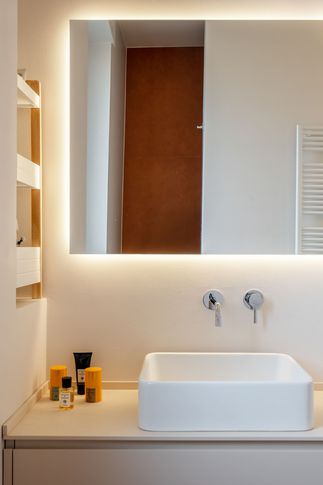 Bagno di Servizio in stile glamour di 6 di Gianluca Chiocca Interior Design Studio Bagno di Servizio in stile glamour di 6 di Gianluca Chiocca Interior Design Studio