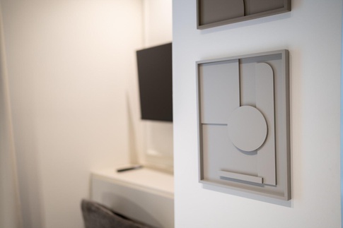 Camera da Letto in stile contemporaneo di 12 di FCInteriorDesignStudio |