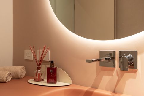 Bagno in stile contemporaneo di 5 di Doppionodo Interior Bagno in stile contemporaneo di 5 di Doppionodo Interior