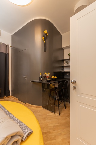 Camera da Letto in stile urban di 13 di Valentina Solera Architetto Camera da Letto in stile urban di 13 di Valentina Solera Architetto