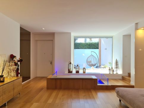 Open Space in stile moderno di 80 di GIOVANNI SELLITRI STUDIO