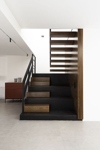 Scale in stile contemporaneo di null di valeria ingrao architetto Scale in stile contemporaneo di null di valeria ingrao architetto