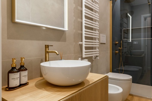 Bagno di Servizio in stile nordico di 4 di Claudia Del Core Architetto Bagno di Servizio in stile nordico di 4 di Claudia Del Core Architetto