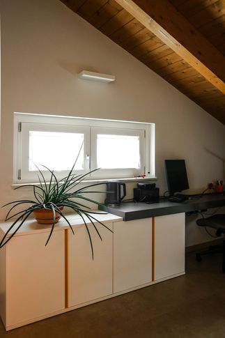 Studio in stile moderno di 14 di Studio LABventinove Studio in stile moderno di 14 di Studio LABventinove
