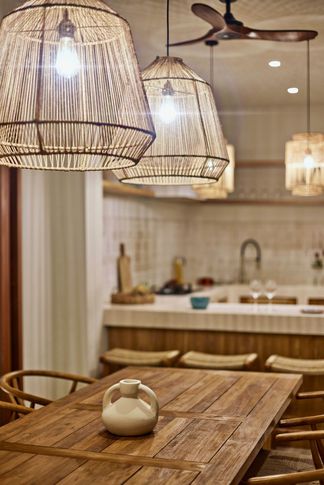 Cucina in stile tropicale di 15 di Riccardo Rubelli Architetto Cucina in stile tropicale di 15 di Riccardo Rubelli Architetto