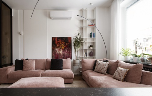 Open Space in stile contemporaneo di 39 di kkarchitecture