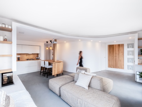 Open Space in stile moderno di 40 di domECO